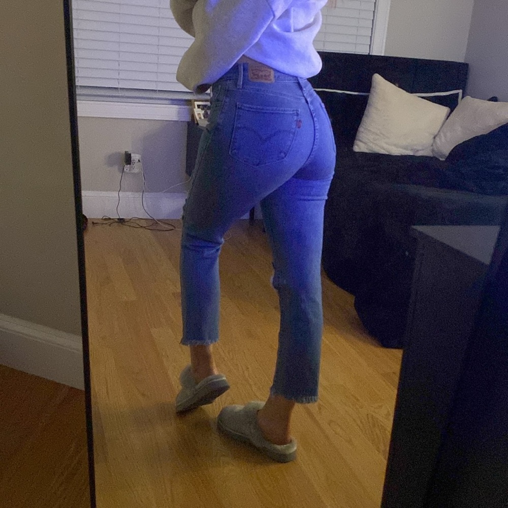LEVI’S JEANS - Picture 2 of 5